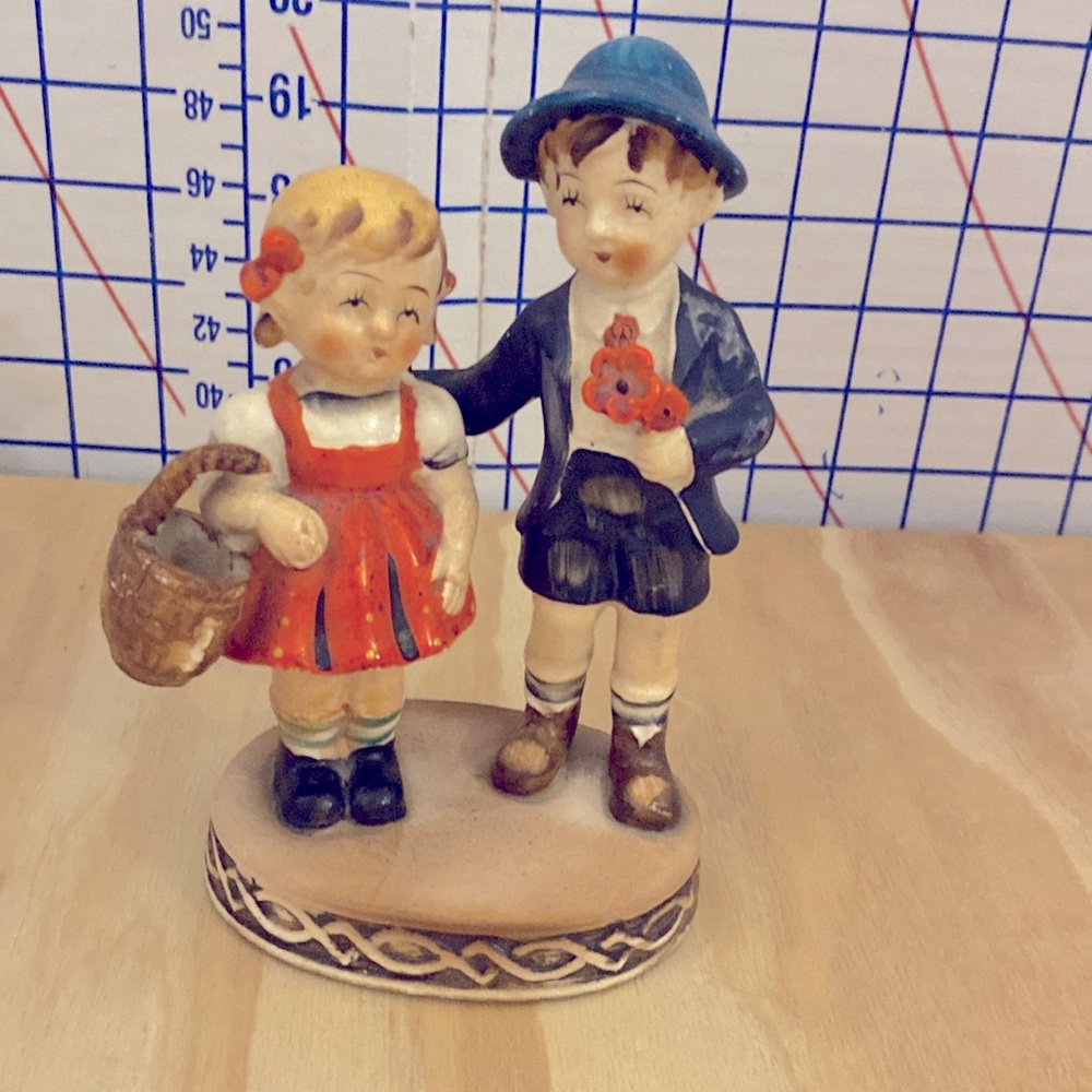 Vintage Maruyama Occupied  Japan Figure  Boy And Girl